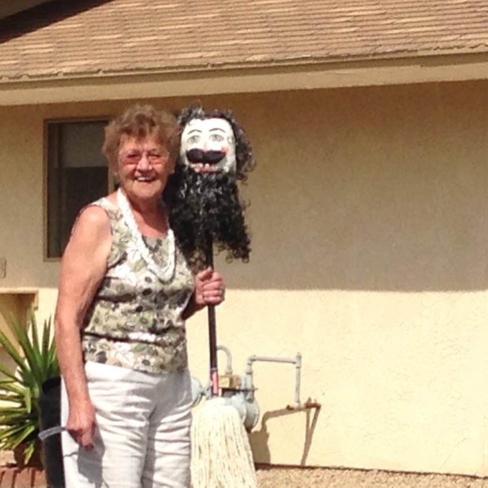 Meet your Posher, Mavis